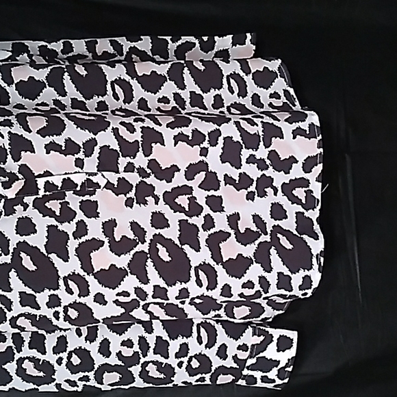 TALBOTS TOP - Picture 7 of 8